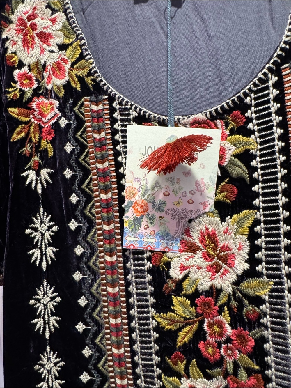 NWT!! Johnny Was Size L Velvet Floral Scoop-Neck Women's Top - Plum with Pink - Picture 5 of 9